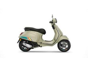 VENDO VESPA PRIMAVERA 150 S (2023 - 25) NUOVA A MONZA (CODICE 9906780) - MOTO.IT