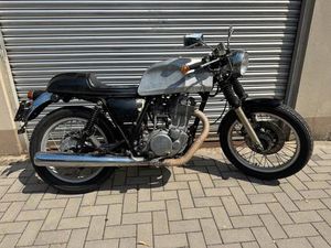 YAMAHA SR 500