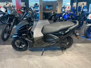 YAMAHA RAYZR