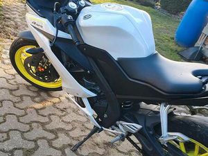 YAMAHA YZF-R 125
