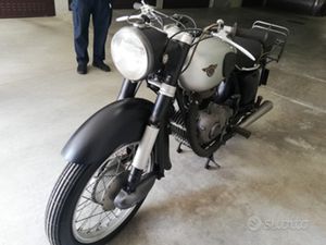 MOTO D&APOS;EPOCA DEL 1954