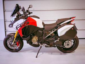 DUCATI MULTISTRADA V4 RS FULL OPTIONS SCHNÄPPCHEN CANTON ARGOVIE -