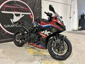 SUZUKI GSX-8R 800 SERT PERMIS A2 GARANTIE 1 AN