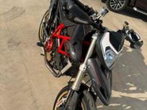 DUCATI HYPERMOTARD 1100S