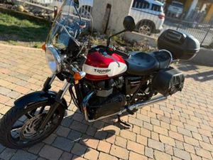 TRIUMPH BONNEVILLE 865