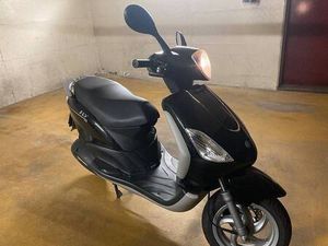 PIAGGIO FLY 125 CANTON SAINT-GALL -