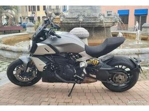 URGENT MOTO DUCATI DIAVEL 1260