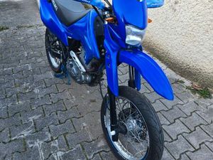 MOTO SUZUKI 125 DR