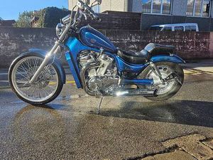 SUZUKI VS 800 CANTON TESSIN -