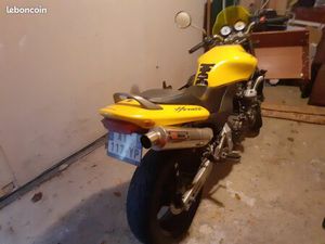 VENDS HONDA 600 HORNET