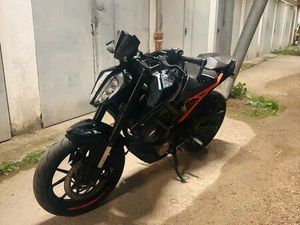 KTM DUKE