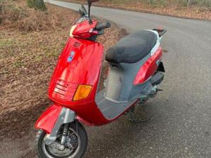 PIAGGIO SKR 125 — SCOOTERS | PIAGGIO — MARKTPLAATS