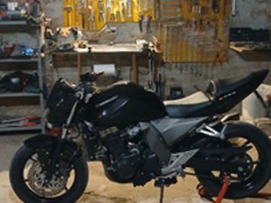 KAWASAKI Z 750 2005 GUIDABILE CON A2