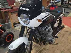 1983 BENELLI SEI 900 A VENDRE