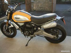 1100 SCRAMBLER DUCATI