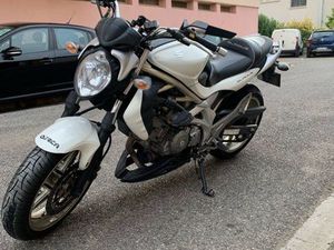 SUZUKI GLADIUS 650 A2 (SFV650)