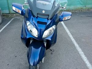 BURGMAN 650 EXÉCUTIVE