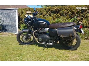 TRIUMPH BONNEVILLE T100 BLACK