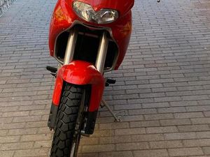 ② APRILIA PEGASO 650