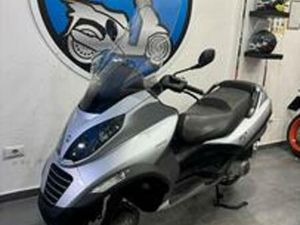 PIAGGIO MP3 250