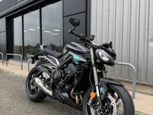 TRIUMPH STREET TRIPLE 765 RS 2025 765 CM3 | MOTO ROADSTER | 152 KM | GRIS | 01500 AMBUTRIX