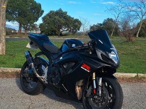 GSXR 750 K7