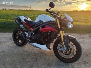 TRIUMPH SPEED TRIPLE R