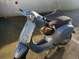 VESPA PRIMAVERA 50