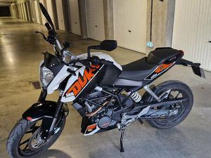 KTM 125 DUKE ? 2015 ? TRÈS FAIBLE KILOMÉTRAGE