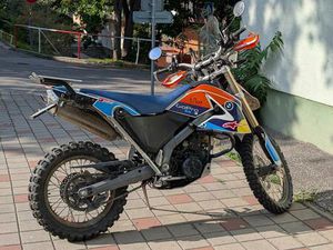 BMW G 650 XCHALLENGE MIT YSS-STOßDÄMPFER HINTEN