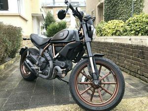 DUCATI SCRAMBLER ITALIA INDEPENDENT