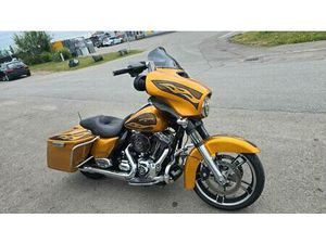 HARLEY-DAVIDSON STREET GLIDE SPECIAL FLHXS