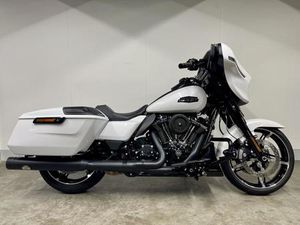 HARLEY-DAVIDSON TOURING FLHX STREET GLIDE MET ELEKTRONISCH REGEL