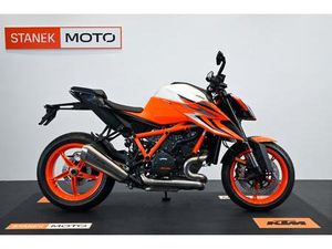 KTM 1290 SUPER DUKE R 2022 TECH PACK