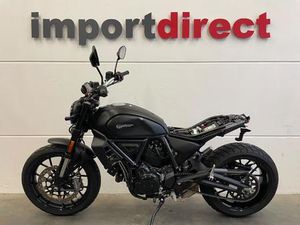 DUCATI SCRAMBLER ICON DARK 800 6/2025 ERST 172KM