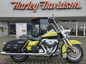 HARLEY-DAVIDSON FLHRC ROAD KING CLASSIC