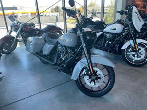 HARLEY-DAVIDSON ROAD KING SPECIAL