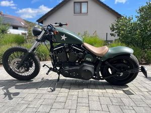 HARLEY-DAVIDSON FXSTC SOFTAIL CUSTOM
