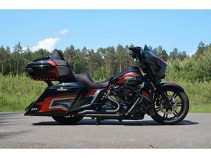 HARLEY-DAVIDSON FLHXS STREET GLIDE SPECIAL 131