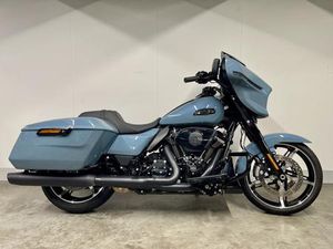 HARLEY-DAVIDSON TOURING FLHX STREET GLIDE
