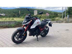 HONDA CB 750 A HORNET