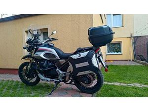 MOTO GUZZI V85TT TRAVEL
