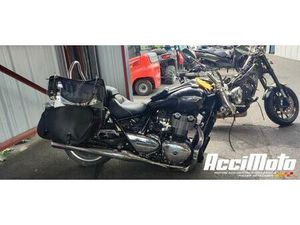 TRIUMPH THUNDERBIRD