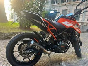 KTM DUKE 125