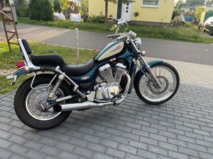SUZUKI INTRUDER VS 800