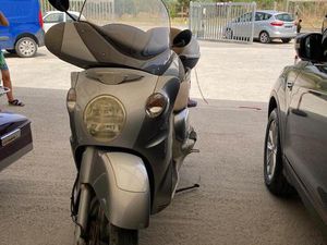 AUTRES APRILIA SCARABEO 500