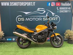 TRIUMPH SPEED FOUR 600