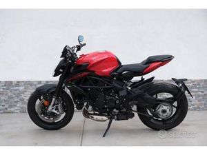 MV AGUSTA BRUTALE 800 ROSSO