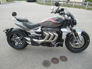 TRIUMPH ROCKET3 GT