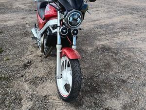 HONDA NTV 650 REVERE